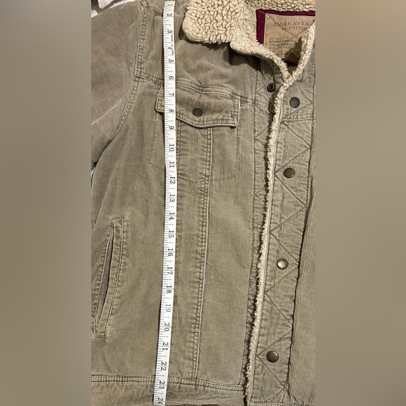 American Eagle Outfitters Tan Sherpa Collar Jacket - Picture 5 of 6